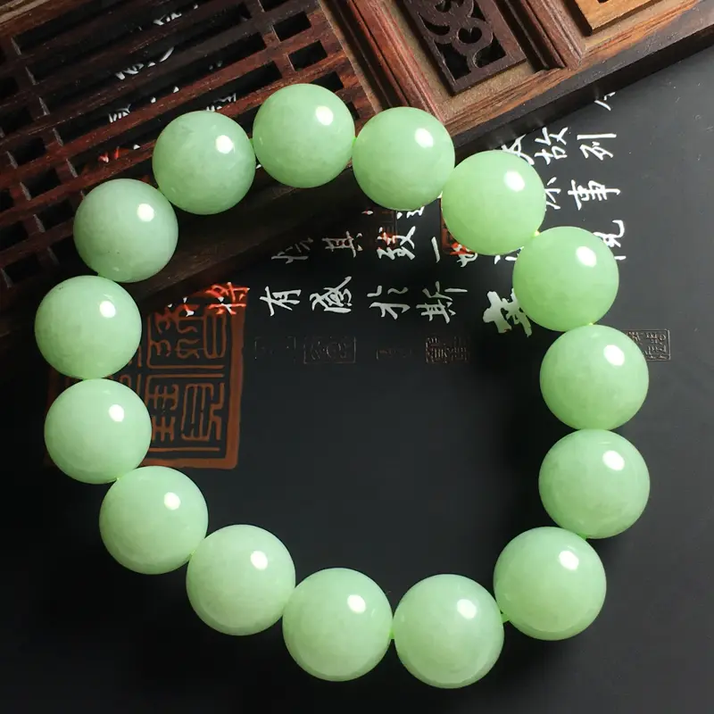 细糯种晴绿佛珠手串 佛珠尺寸14毫米 珠圆玉润 色彩亮丽
