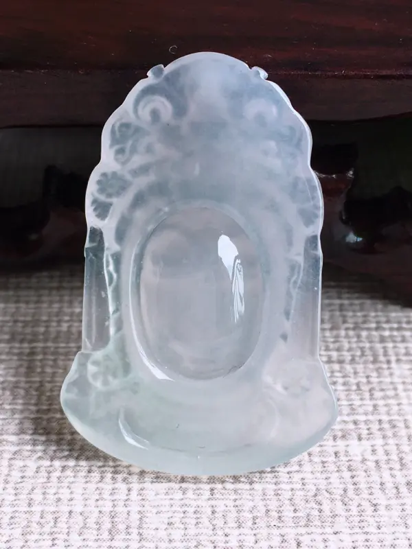 【A货翡翠冰种佛头吊坠挂件,完美,尺寸32.1/21.3/5.5mm,重量5.29g】图5