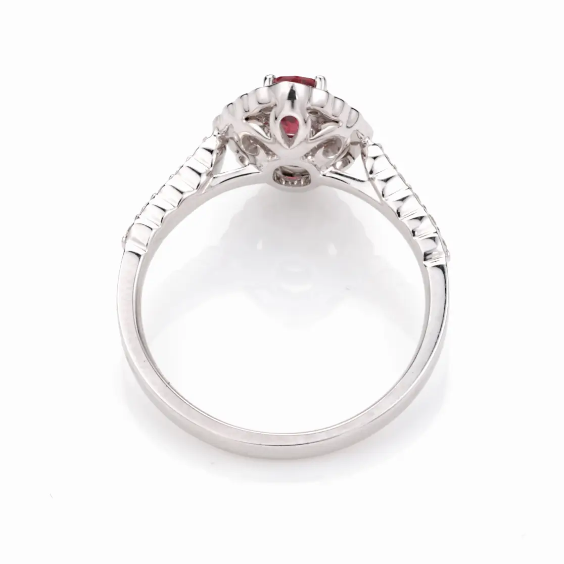 【【戒指】18k金+红宝石+钻石 宝石颜色纯正
主石:0.62ct 货重:3.77g 手寸:14(可改)】图3