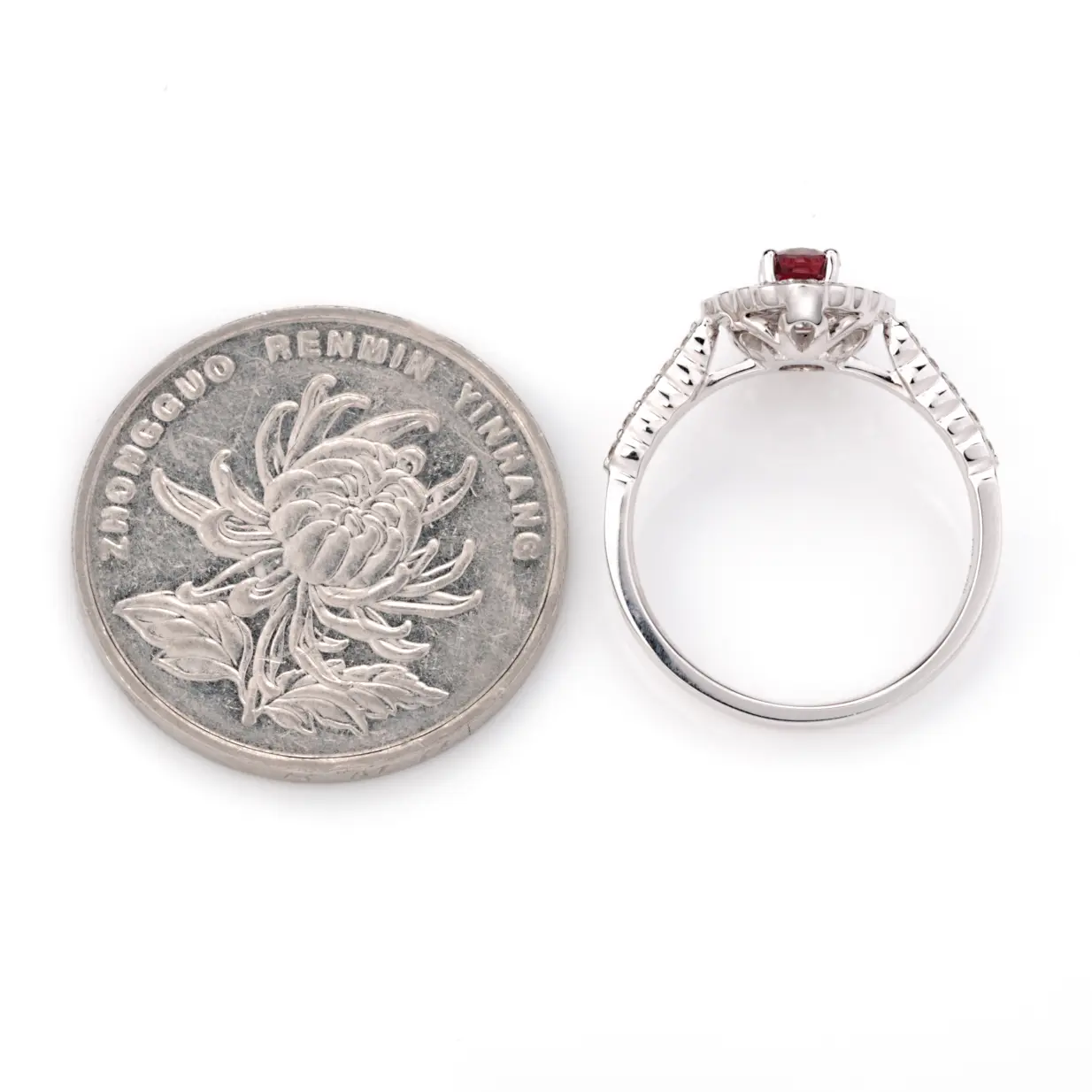 【【戒指】18k金+红宝石+钻石 宝石颜色纯正
主石:0.62ct 货重:3.77g 手寸:14(可改)】图4