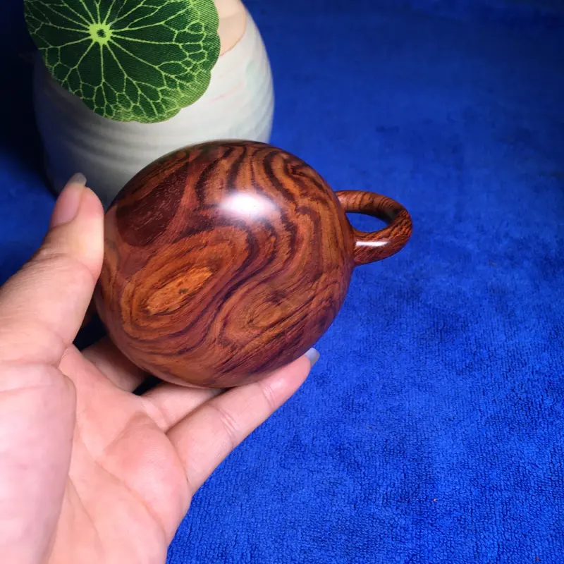 【海南黄花梨 西施壶 蜘蛛纹 线条明显 纹理清晰可见 收藏送礼首选 长100mm 宽72mm 高60mm 106.5g】图3