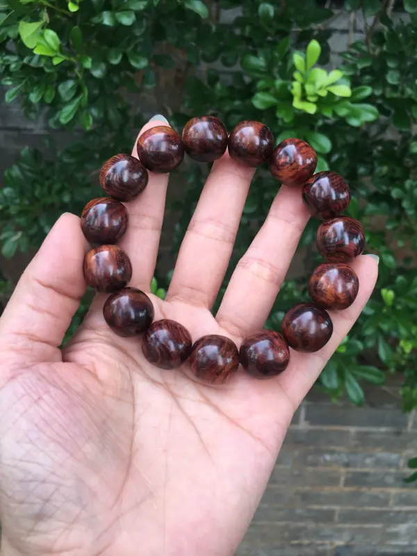 【海南黄花梨老油梨15×15老油梨老型珠手串,材质细腻饱满圆润光滑,纹理清晰自然,克重27g】图6