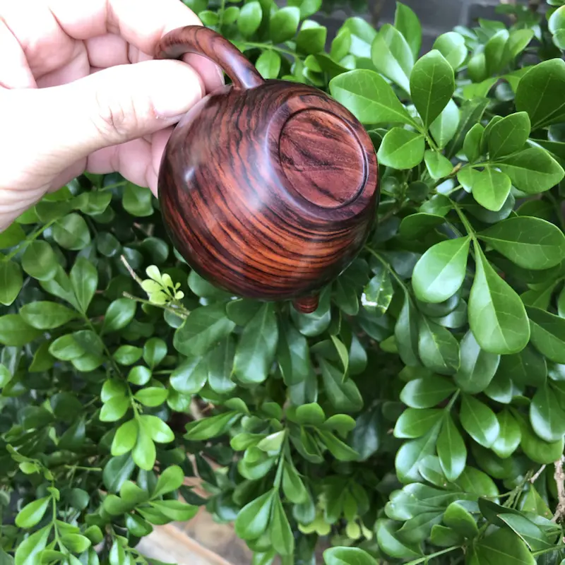 【海南黄花梨,紫油梨(茶壶),纹理清晰,底色干净,色泽均匀,线条美,盘玩收藏品,规格:壶经66mm,长96mm,69mm,135克,值得推荐!】图7
