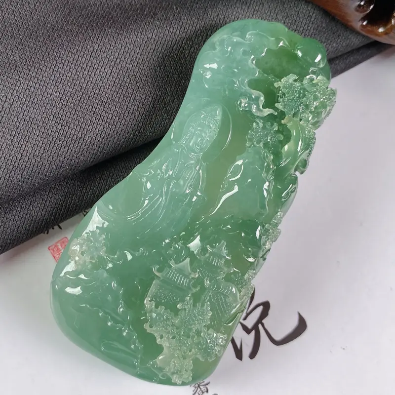 【A货翡翠-种好油绿山水观音菩萨吊坠,尺寸-72.1*36.3*13.4mm】图5
