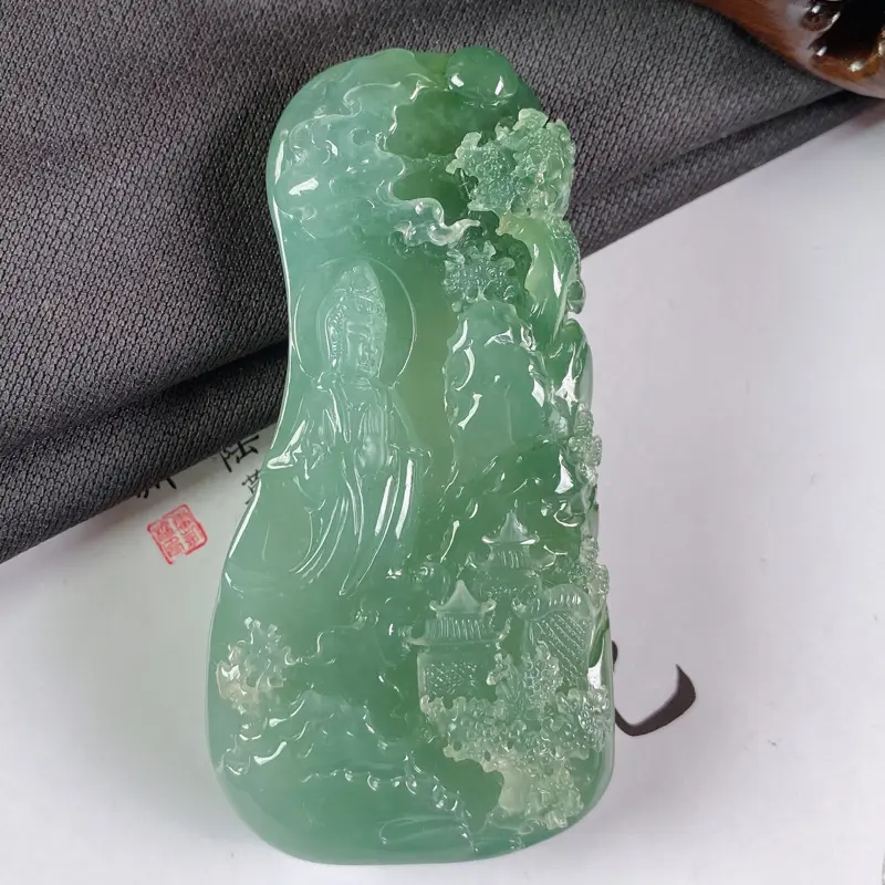 【A货翡翠-种好油绿山水观音菩萨吊坠,尺寸-72.1*36.3*13.4mm】图2