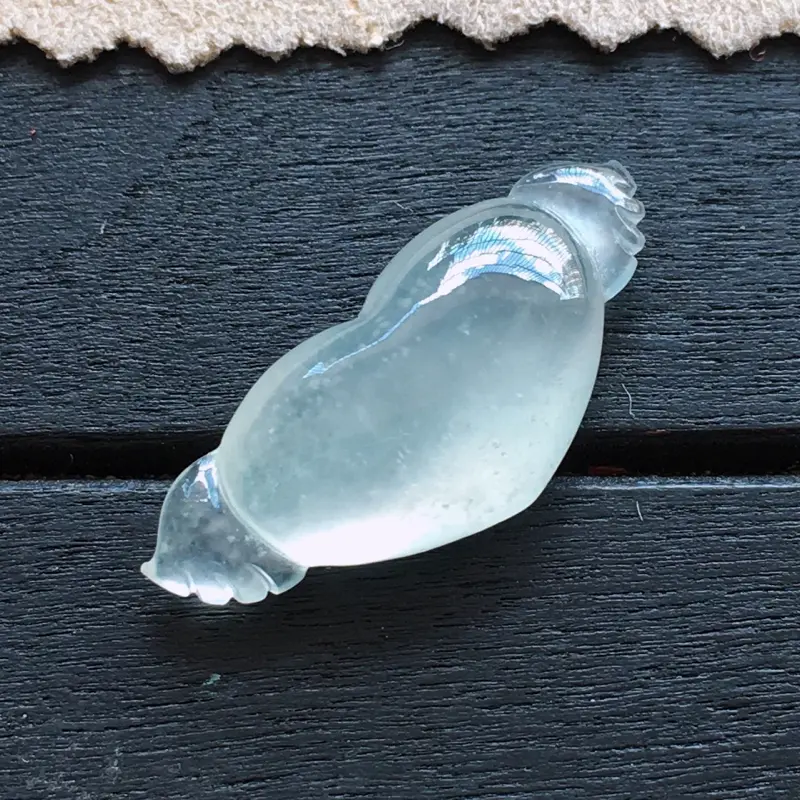 【自然光实拍,缅甸a货翡翠,冰种木那天使之翼,种好通透,起荧光,晶莹剔透,水润饱满,镶嵌效果美美哒】图2