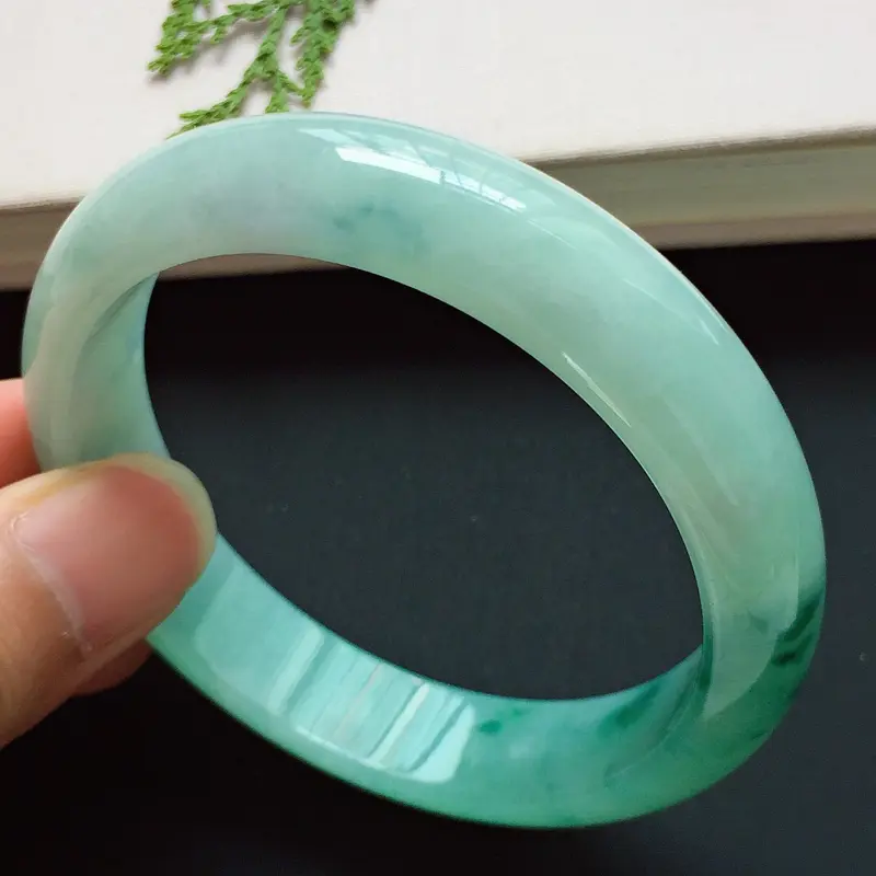 晴绿手镯,正圈57.