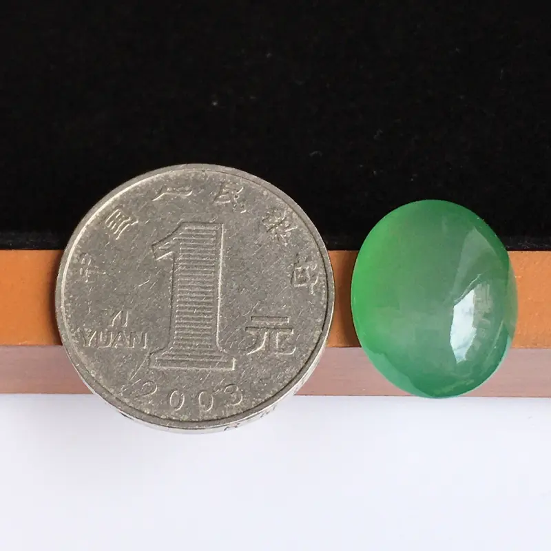 缅甸老坑翡翠A货满绿福气蛋面可镶嵌，尺寸18.1-14.3-8.2mm