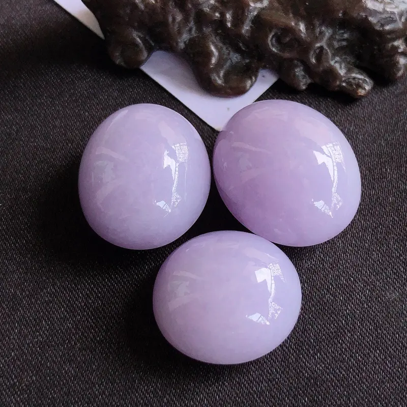 天然a货翡翠紫罗兰裸石蛋面（镶嵌件）3个，玉质细腻，水润，饱满，尺寸：18.9*16.2*10.2/18*15.3*10.7/16.1*14.9*8.6mm