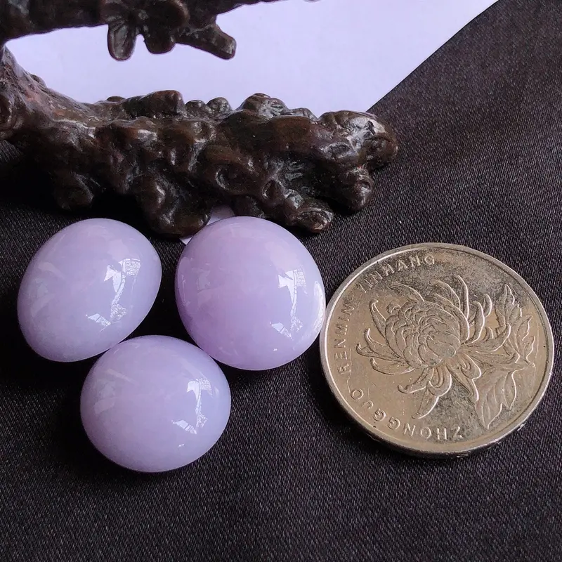 天然a货翡翠紫罗兰裸石蛋面（镶嵌件）3个，玉质细腻，水润，饱满，尺寸：18.9*16.2*10.2/18*15.3*10.7/16.1*14.9*8.6mm