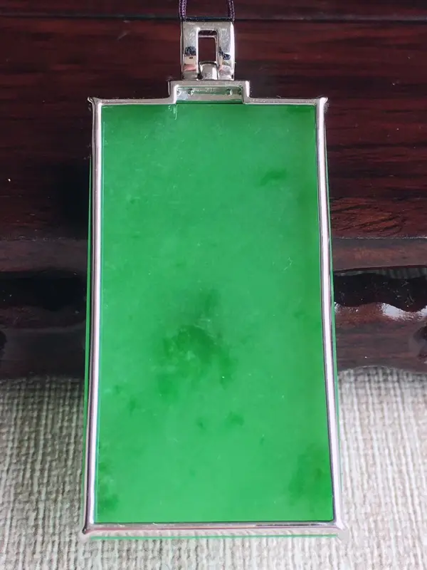 天然A货翡翠 18k金伴钻镶嵌老坑满绿平安无事牌吊坠 含金尺寸49.6、23.8、5mm