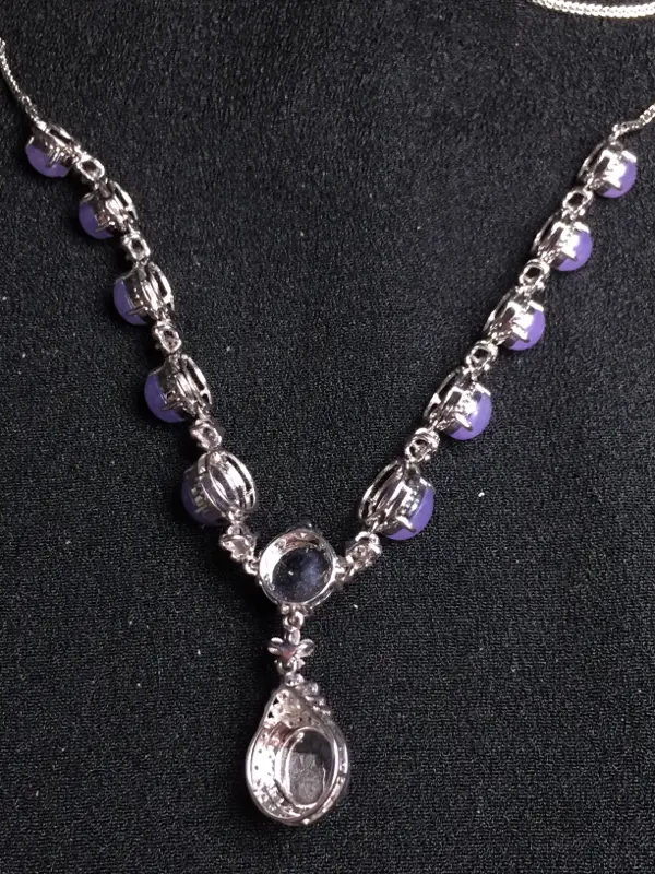 紫罗兰蛋面晚装项链，18k金钻石镶嵌，种水超好，玉质细腻