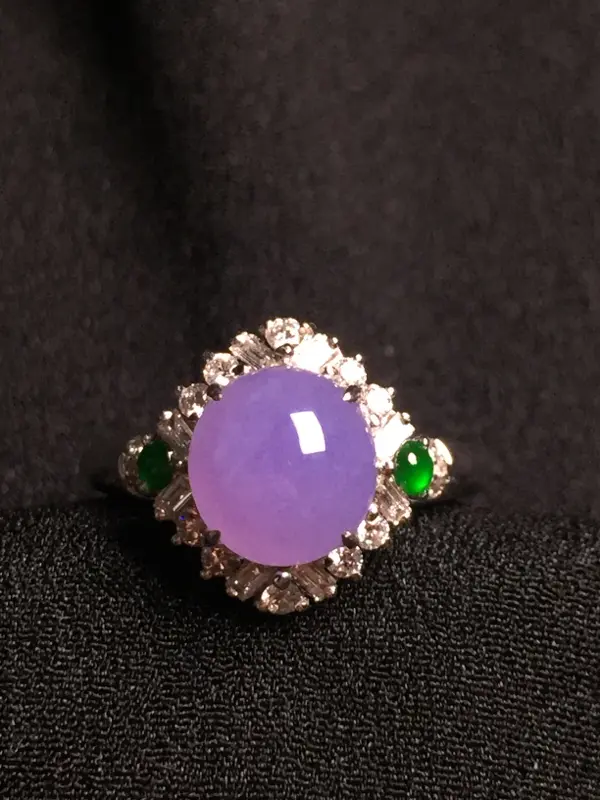 紫罗兰蛋面戒指，18k金钻石镶嵌，种水超好，玉质细腻