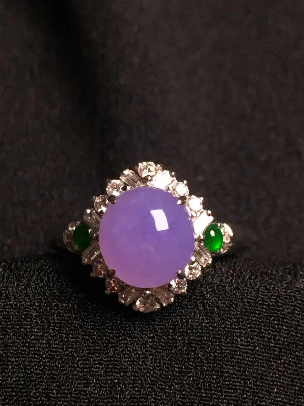 紫罗兰蛋面戒指，18k金钻石镶嵌，种水超好，玉质细腻