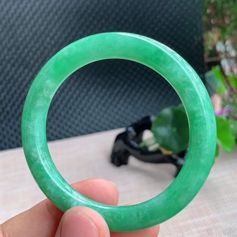 满绿圆条、尺寸：54.1/8.5/9.2mm，A货翡翠满绿圆条手镯、编号1014xs