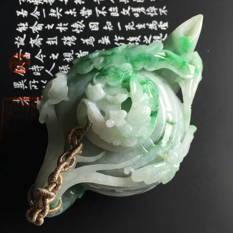 糯种带色茶壶摆件  尺寸102-64-43毫米 色彩亮丽 雕工精湛