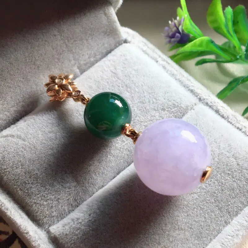 【红翡绿翠紫为贵,好漂亮的淡粉紫圆珠项坠,时来运转,财源滚滚,18K金伴钻镶嵌,尺寸41.9*14.2*9.6mm,耐看,送礼或自留佳选,值得拥有】图1