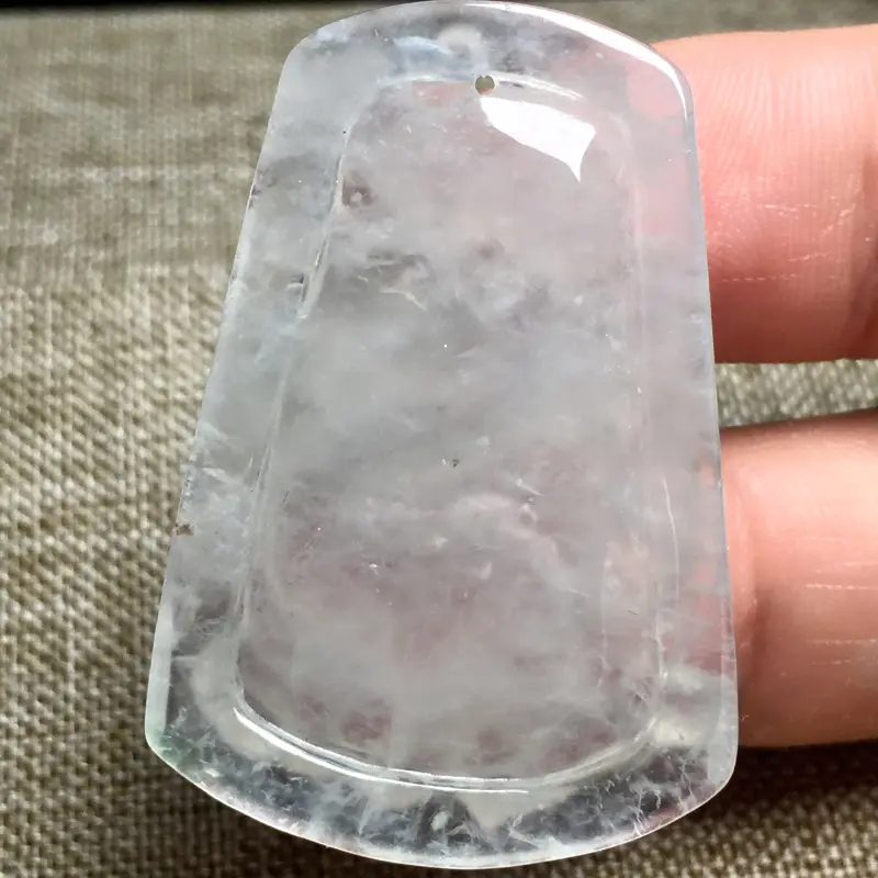 【冰种龙牌挂件,玉质细腻,料子干净,莹润光泽,冰润通透,水头足,雕刻精细,寓意:生意兴隆,尺寸:36.1*25*5,7】图5