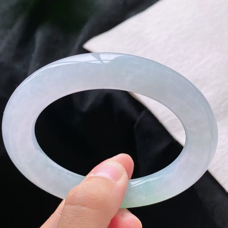 【圆条:56.8mm 天然a货种水飘绿圆条翡翠手镯,圈口:56.8/11.6/11.6mm】图4