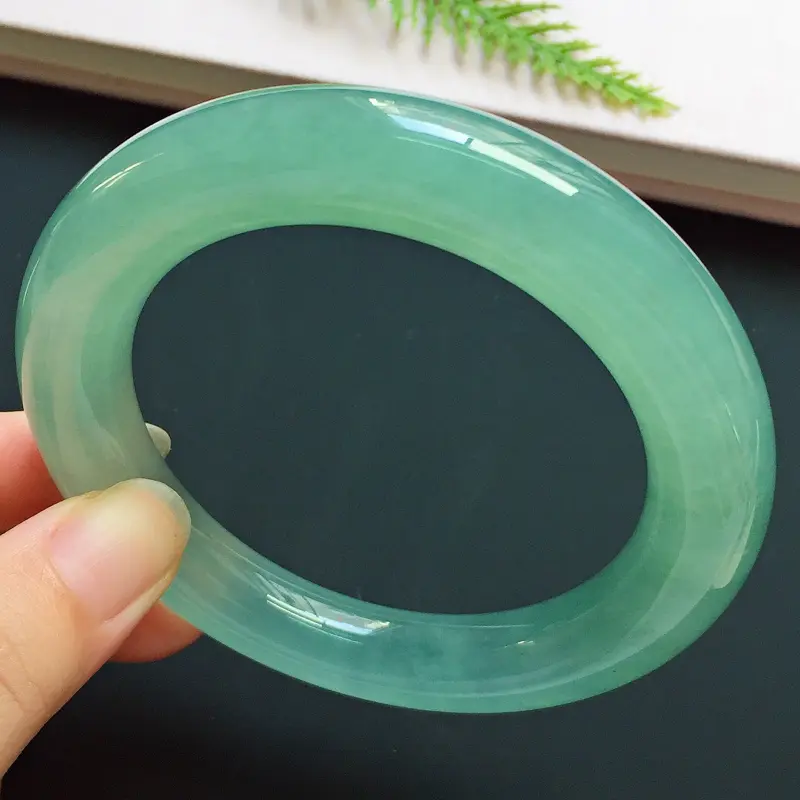 【正圈57.5mm,冰种晴底蓝手镯,冰润饱满,荧光闪闪,清雅宜人,高贵奢华】图8
