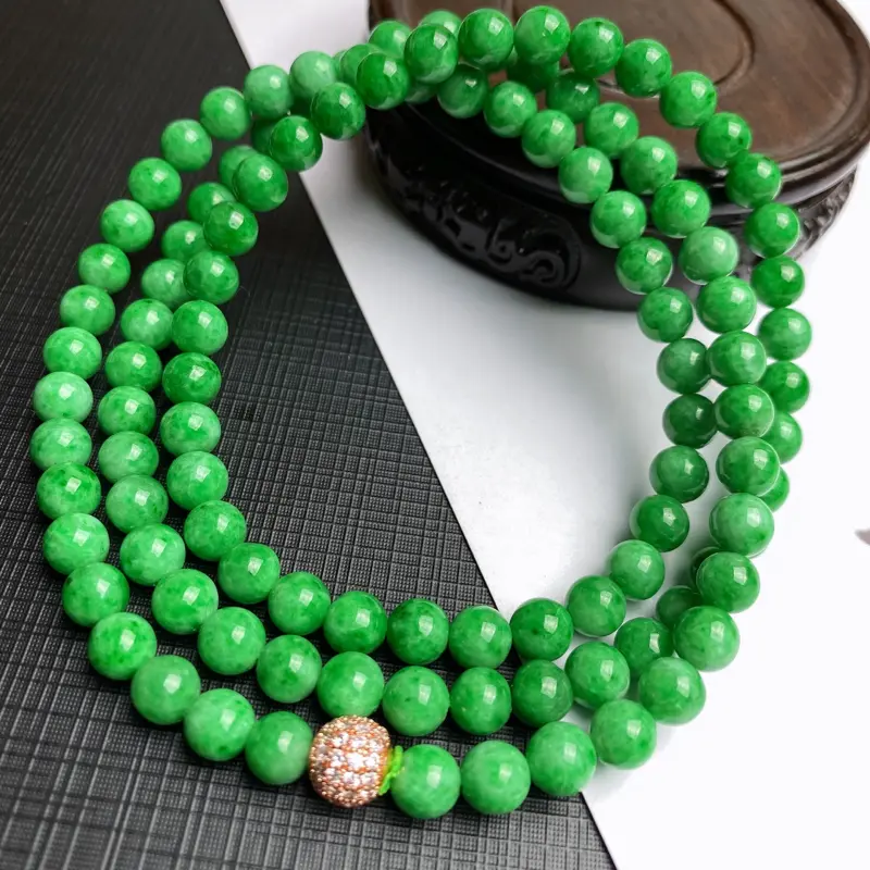 A货翡翠-种好满绿圆珠项链，尺寸-其一圆珠直径6.3mm