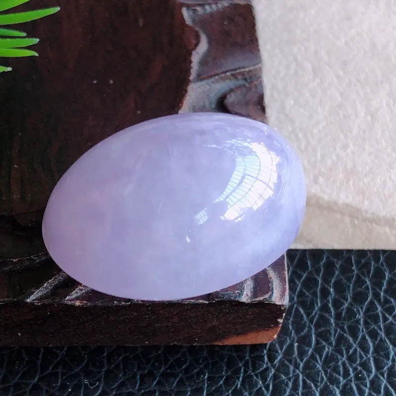 天然缅甸老坑翡翠A货紫罗兰鸽子蛋裸石，可镶嵌吊坠，料子细腻柔洁，尺寸28/19/15mm，重量13.40g。