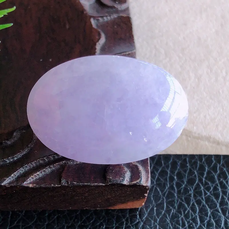 天然缅甸老坑翡翠A货紫罗兰鸽子蛋裸石，可镶嵌吊坠，料子细腻柔洁，尺寸28/19/15mm，重量13.40g。