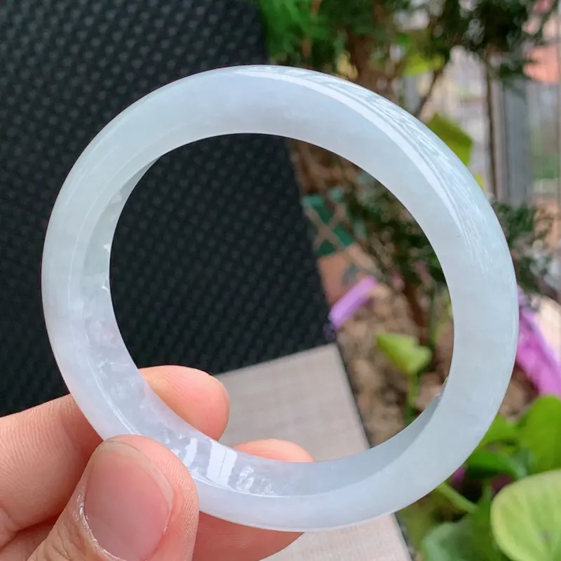 【细腻手镯、圈口:56.5mm,A货翡翠冰润细腻宽边手镯、编号0122wx】图5