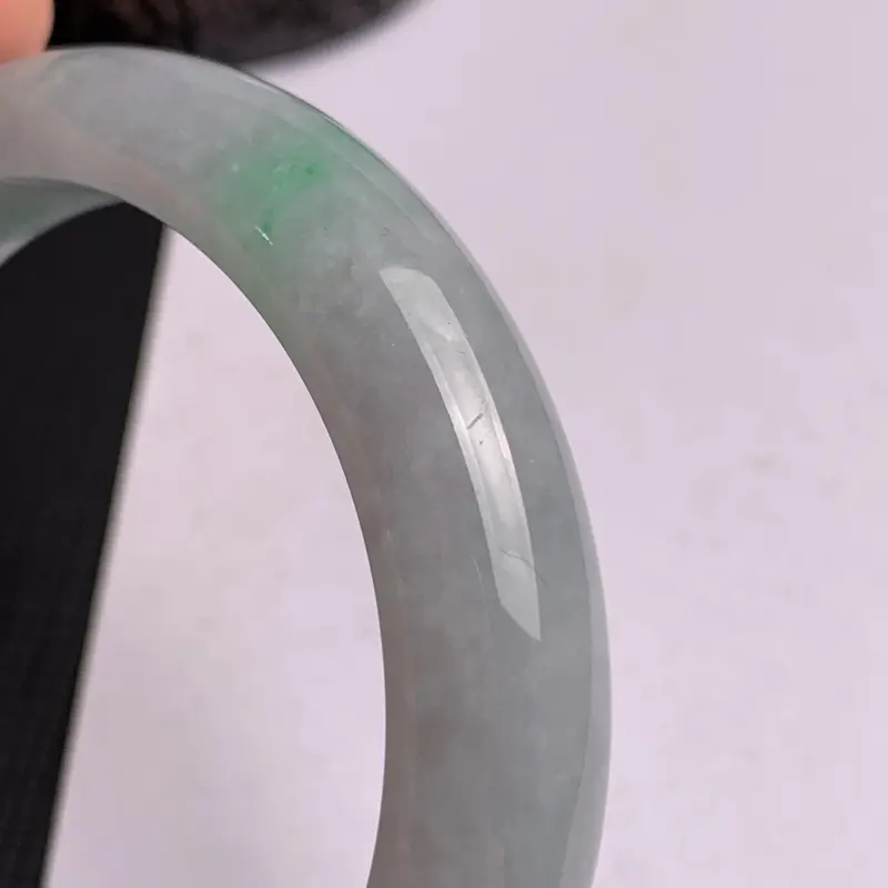 【【超低价秒杀】缅甸a货翡翠,水润飘绿正圈手镯58.8mm,玉质细腻,色彩艳丽,色阳青翠,条形大方得体,佩戴效果好~】图11