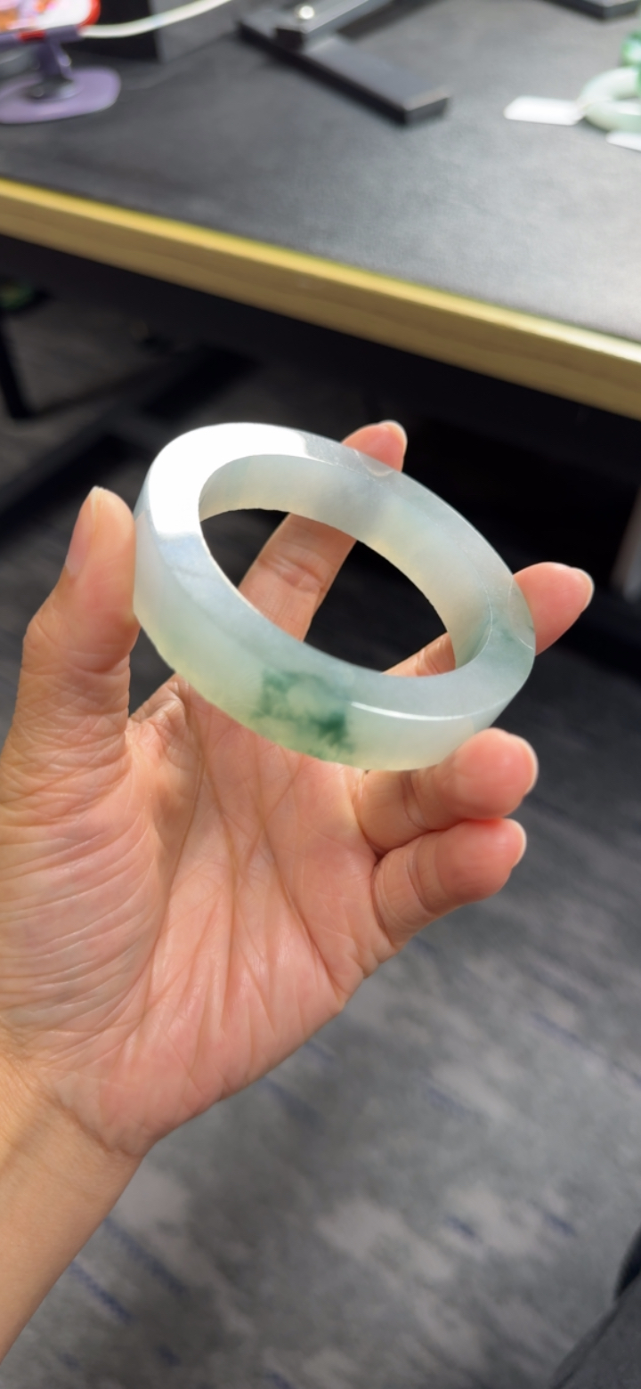 精品翡翠手镯高品质冰飘花（价格可议）