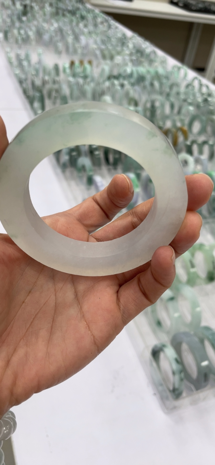 对庄翡翠官方直播精品手镯