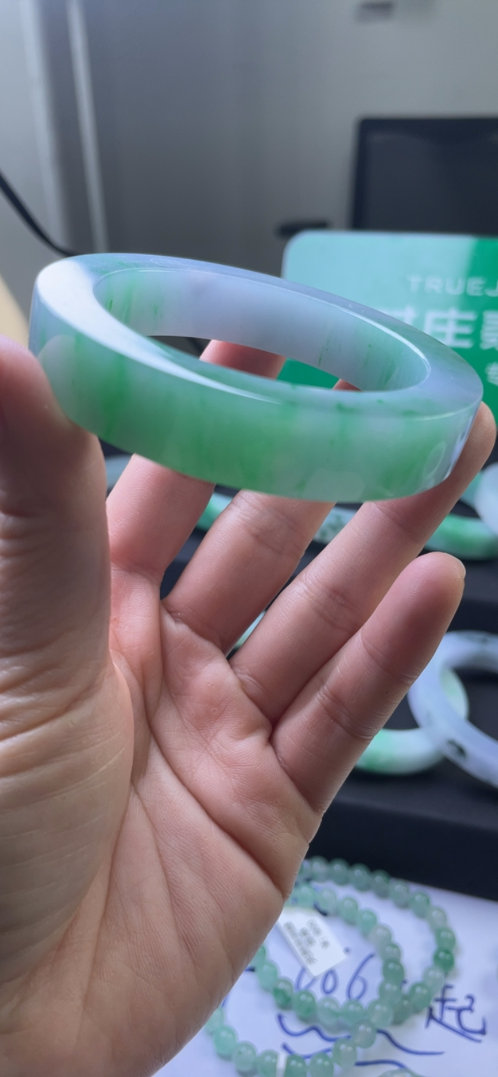 对庄翡翠官方直播精品手镯