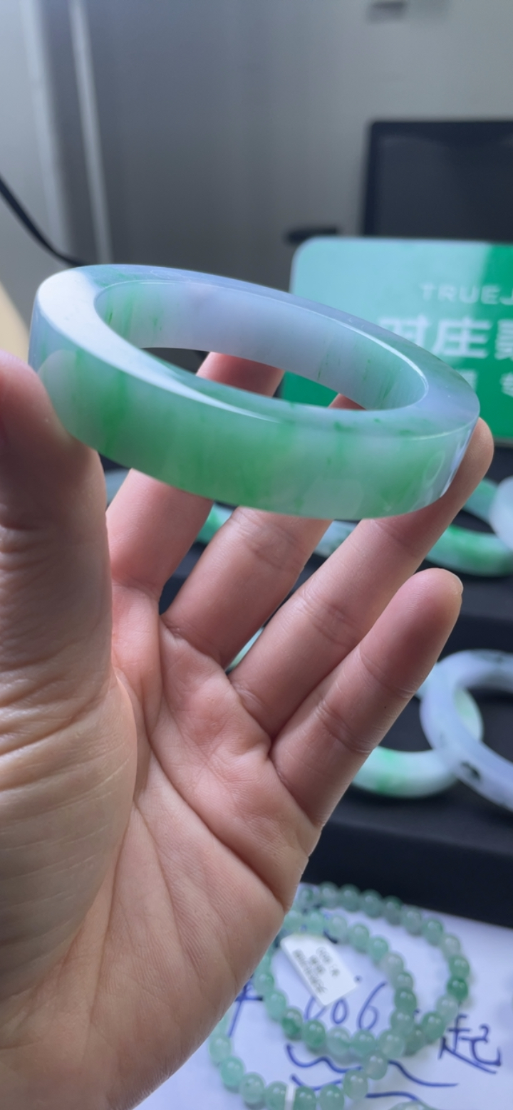 对庄翡翠官方直播精品手镯