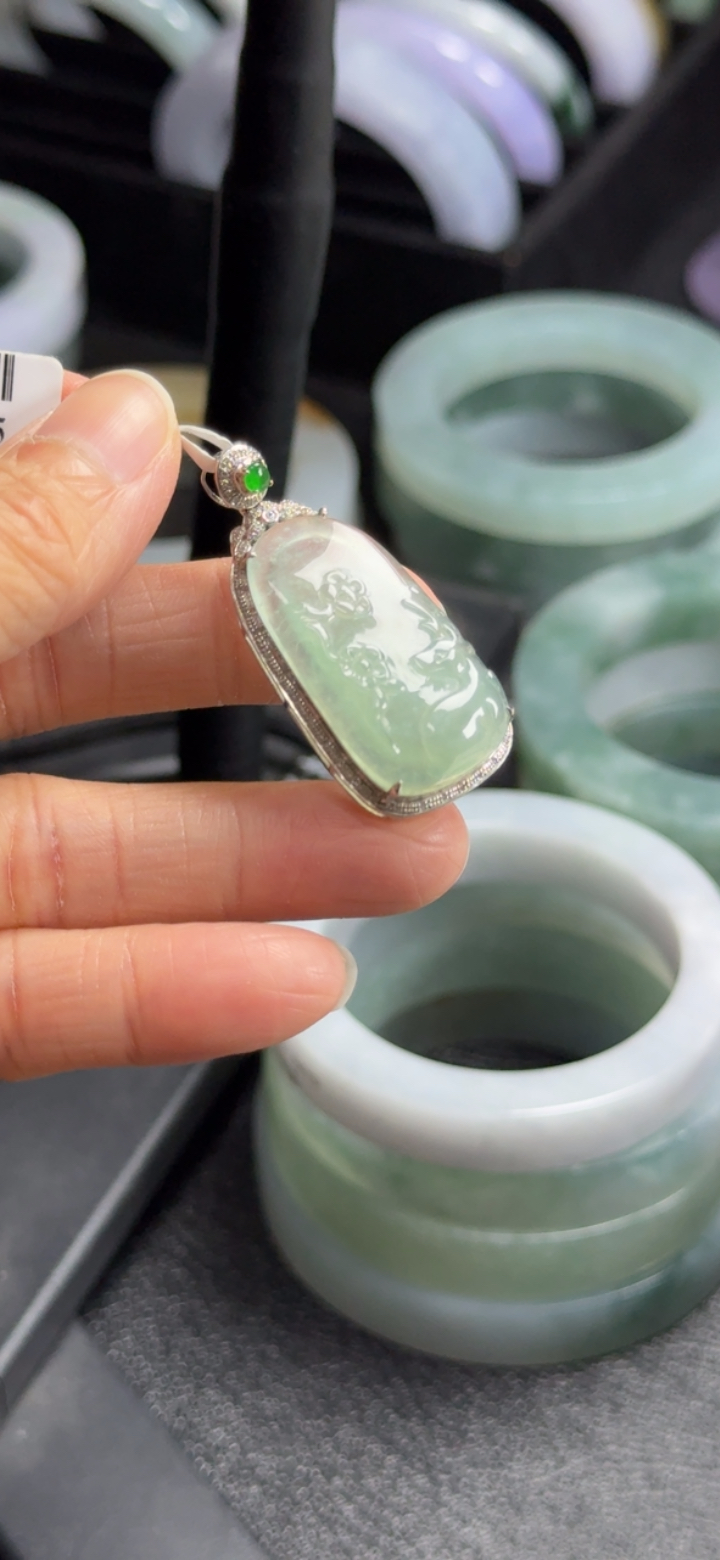福利秒杀对庄精品翡翠挂件梅花鹿开单价