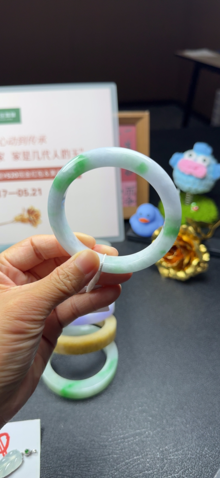 【秒杀】糯化种飘绿成品手镯（尺寸泥鳅背58*11*8.8）活动漏