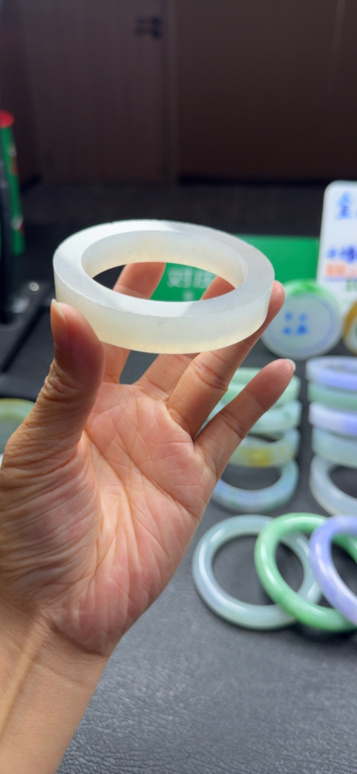 【高货力荐】冰种茶色正圈（54-57）价格可议