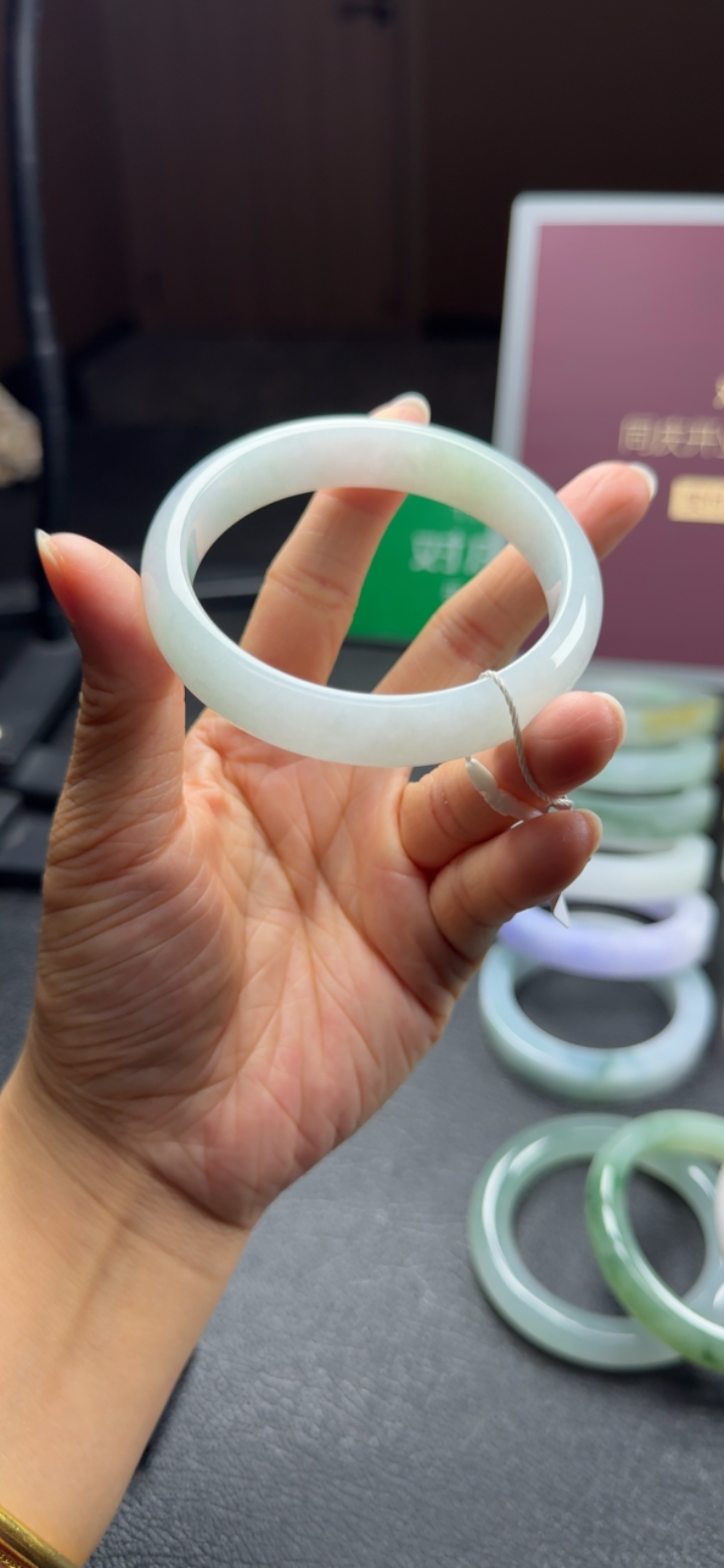 对庄精品翡翠手镯强推（59-60*13*7.7）活动价到手再返680现金红包！