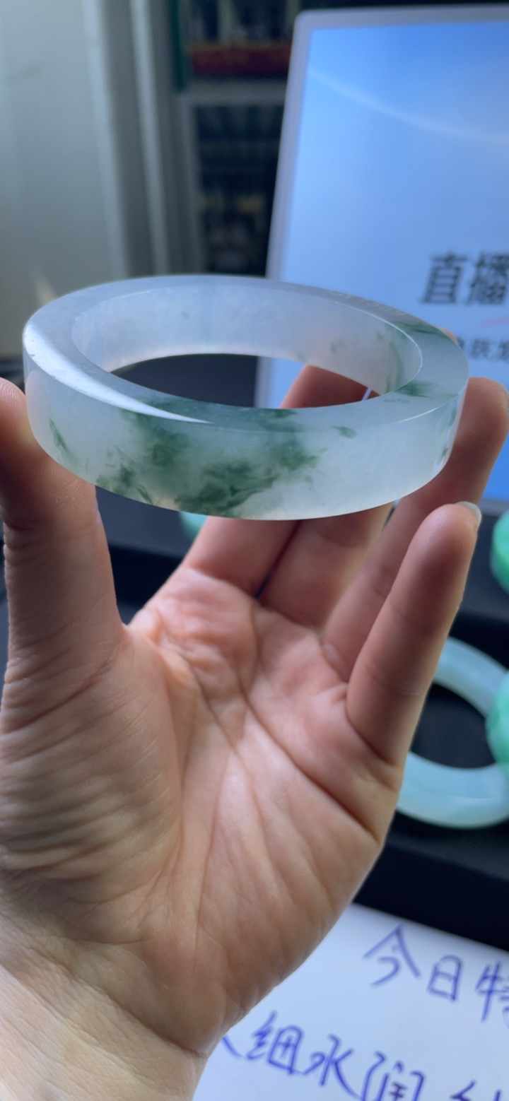 对庄翡翠官方直播精品手镯
