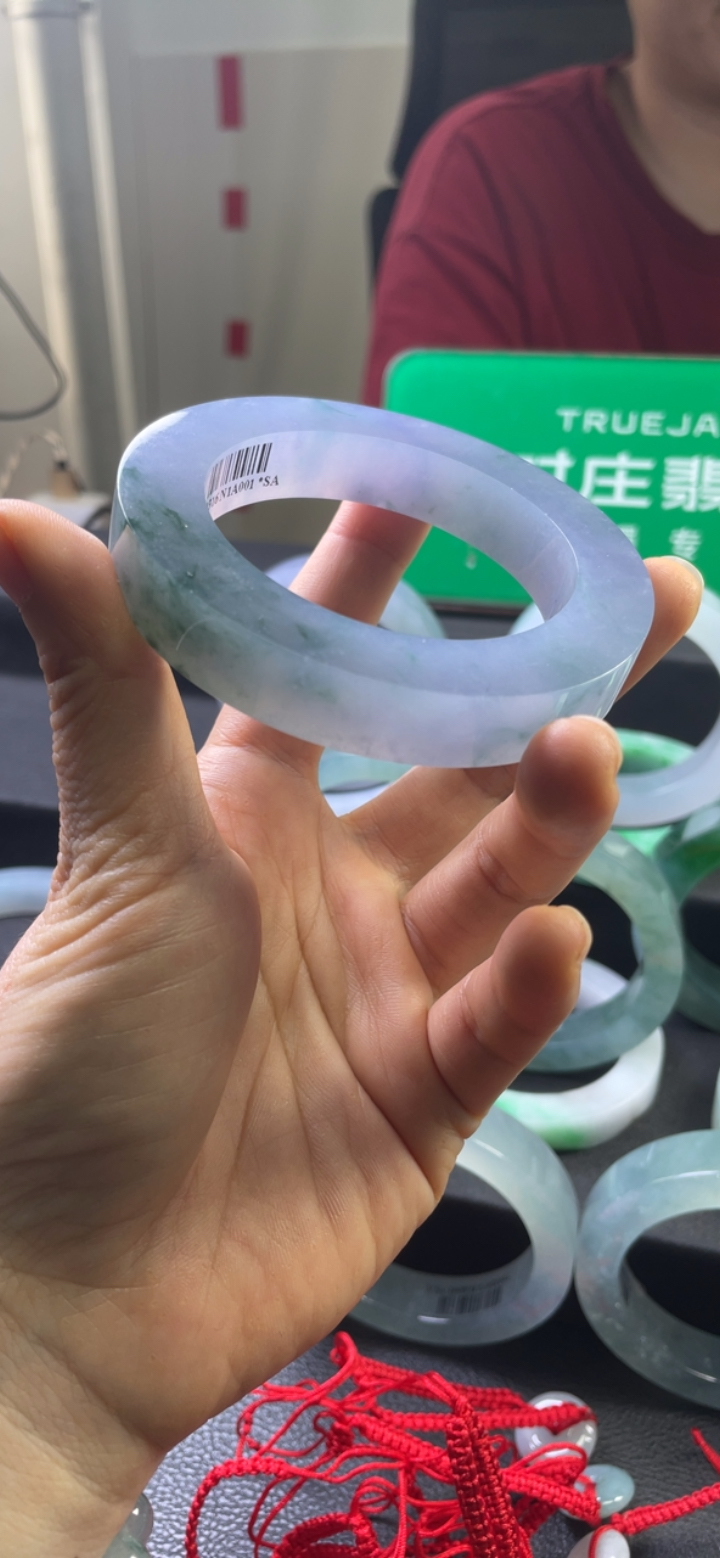 对庄翡翠官方直播精品手镯