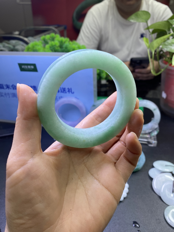 果绿翡翠