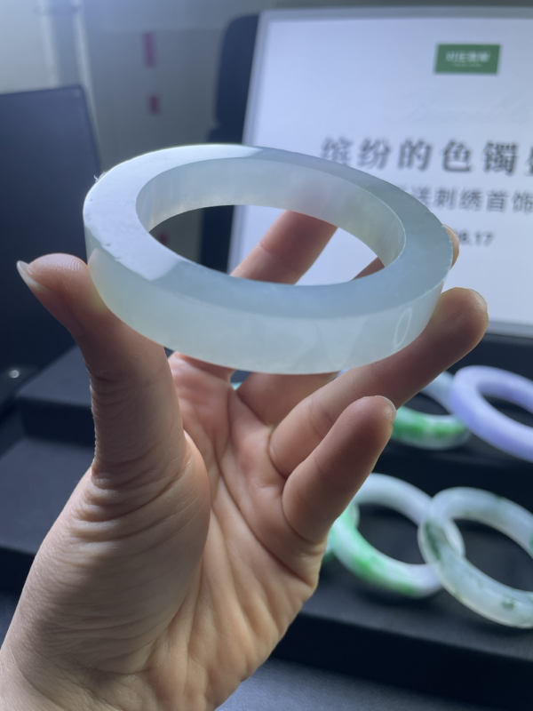 对庄翡翠官方直播精品手镯