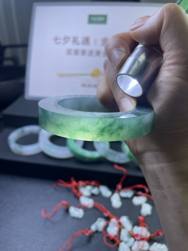 对庄翡翠官方直播精品手镯