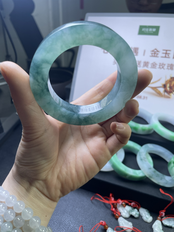 对庄翡翠官方直播精品手镯