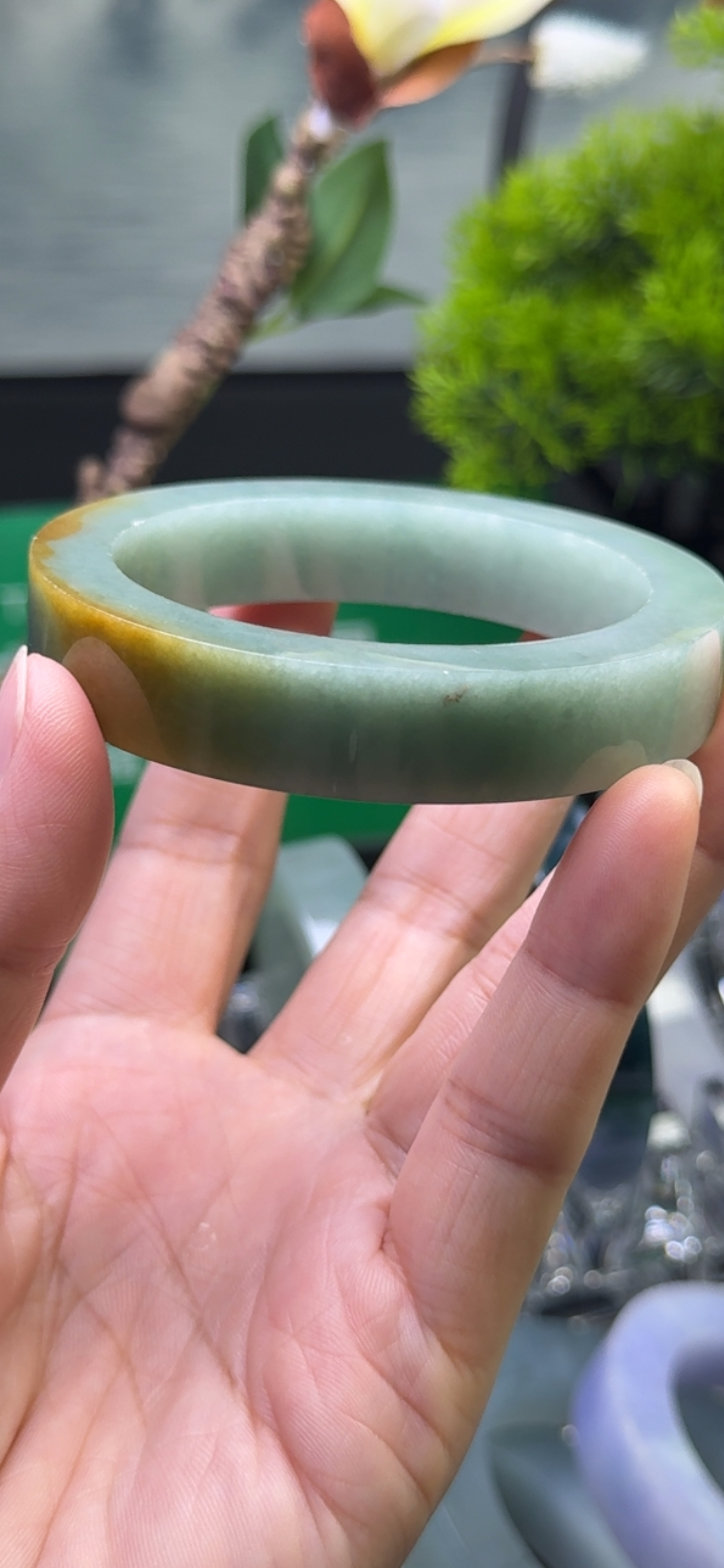 【秒杀】湖水绿飘黄翡手镯57