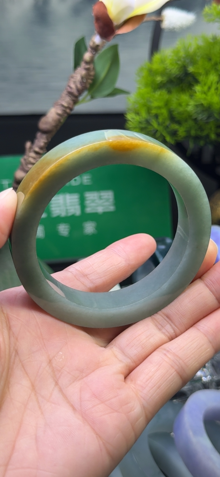 【秒杀】湖水绿飘黄翡手镯57