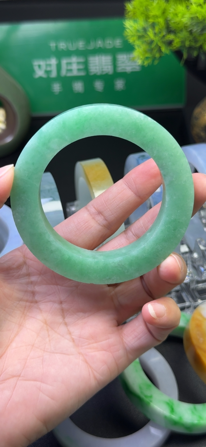 【高货力荐】糯化种浅绿色手镯54-61
