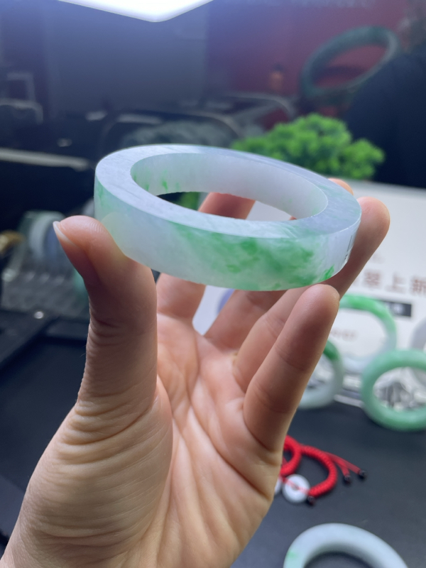 对庄翡翠官方直播精品手镯