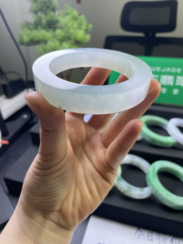 对庄翡翠官方直播精品手镯