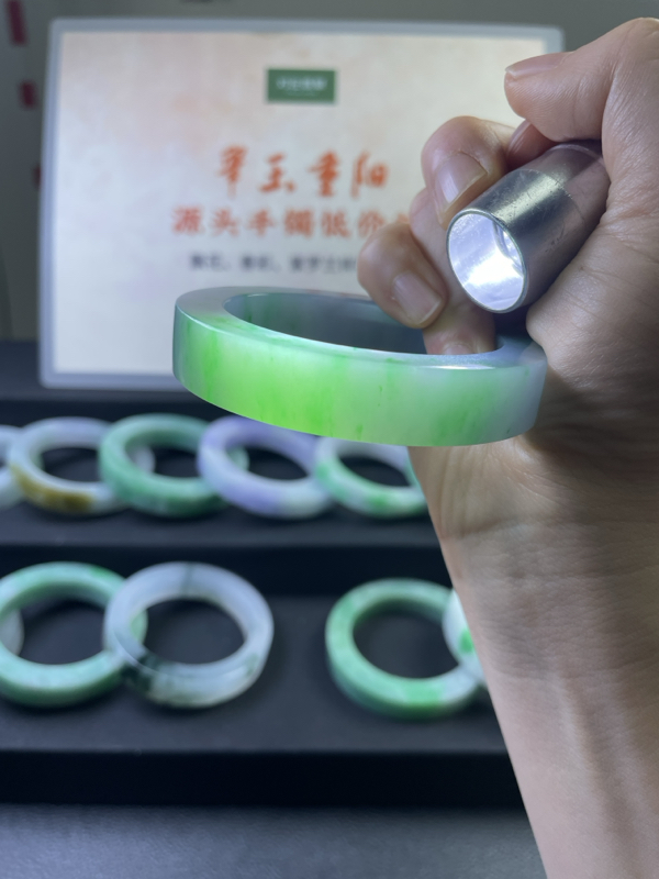 对庄翡翠官方直播精品手镯
