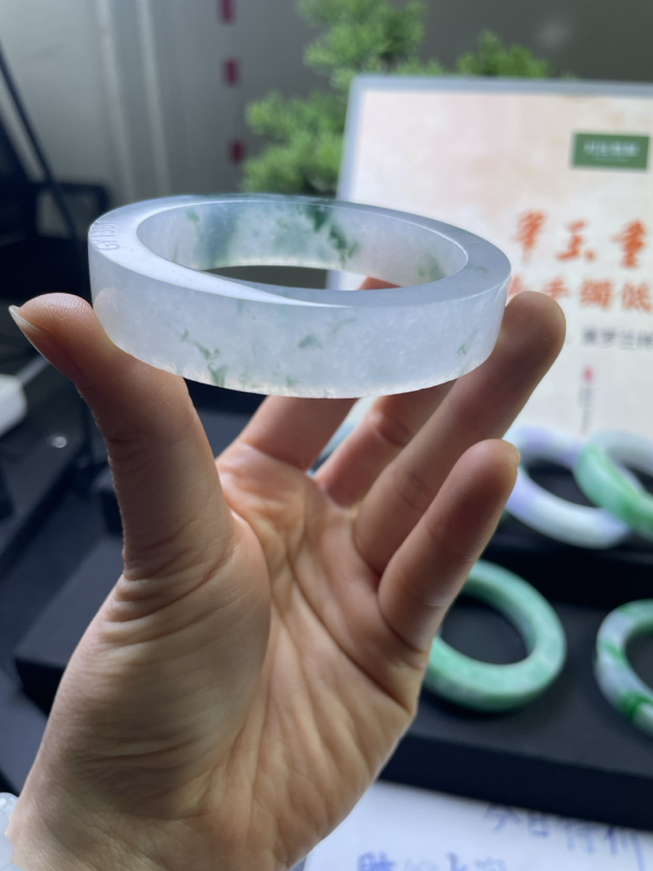 对庄翡翠官方直播精品手镯